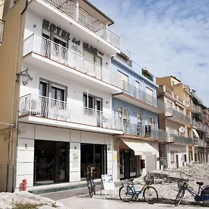 hotellátogatás